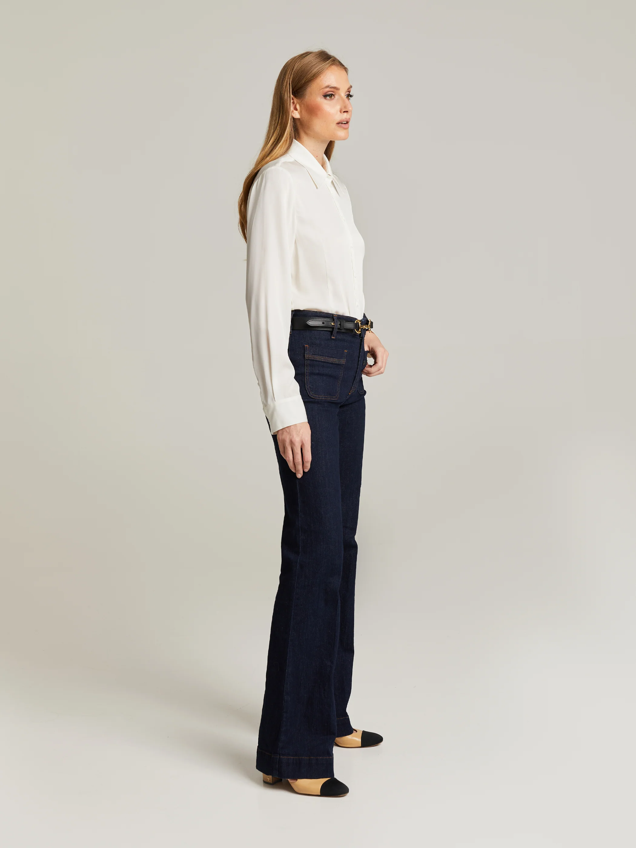 Fayme Flared Jeans - Image 3