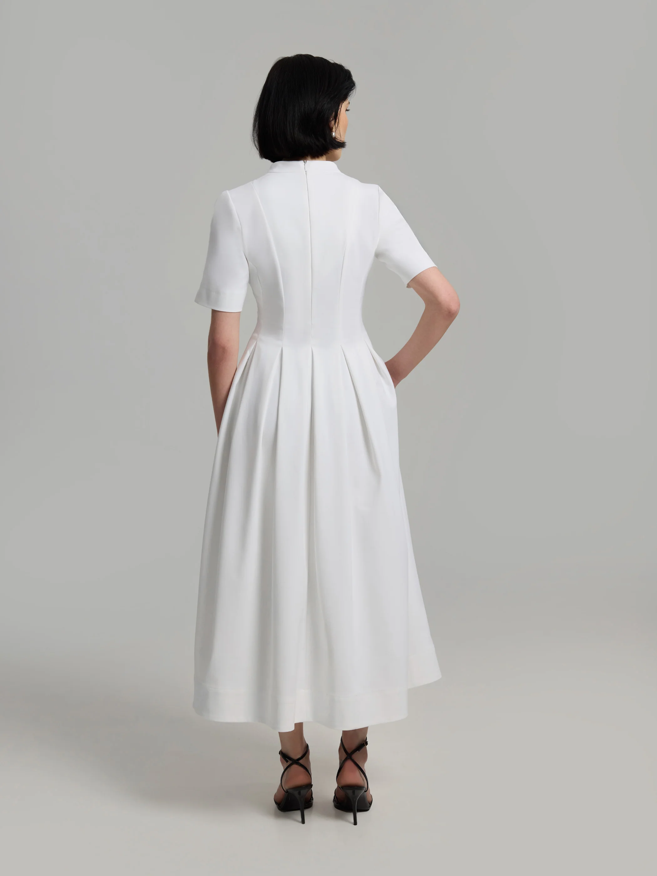 Julitta W Dress - Image 4